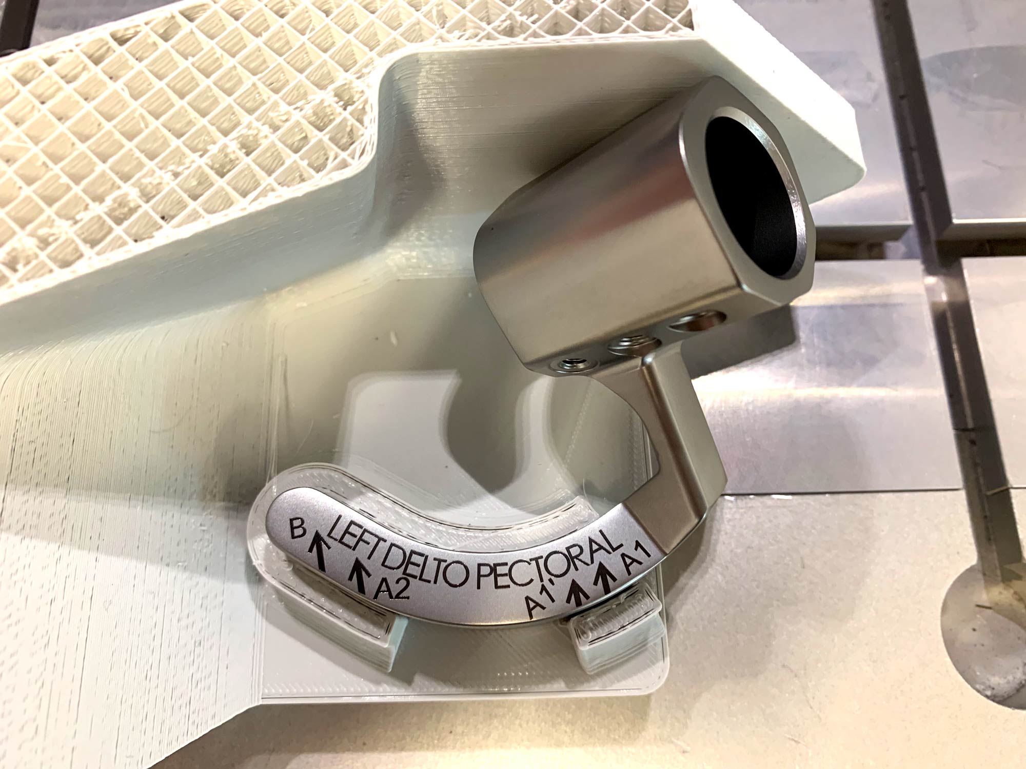 image marquage laser FTDM polissage finition et traitement dispositifs médicaux